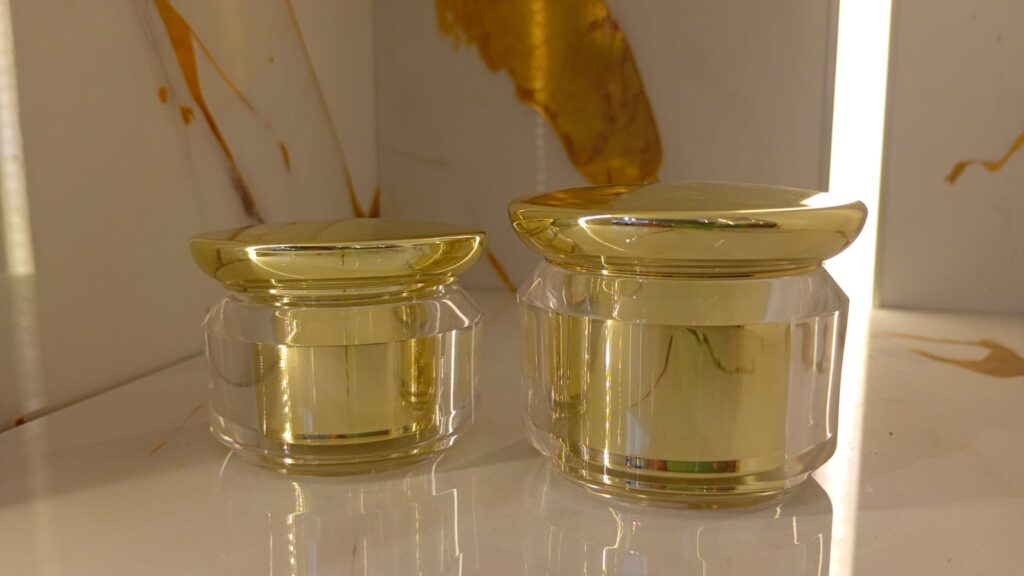 30g and 50g gold acrylic cosmetic jars